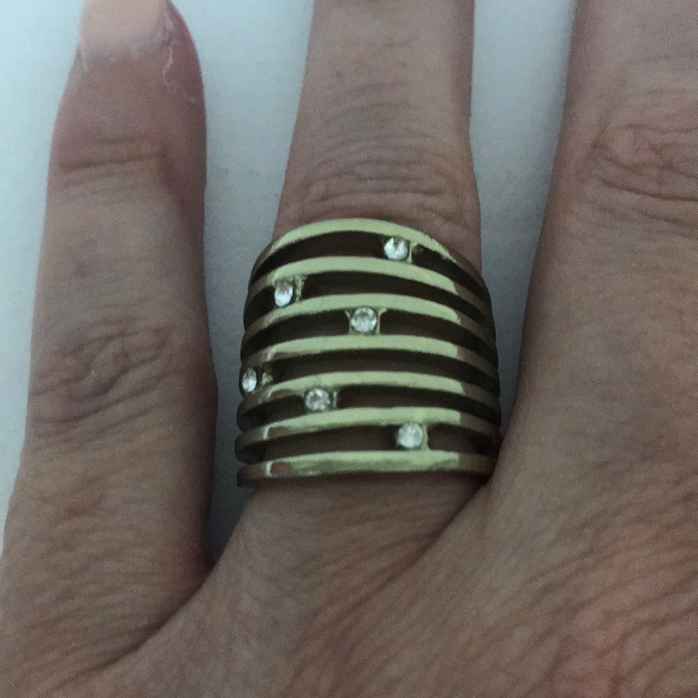 EUC Burnished Boho Band with stones Size 7